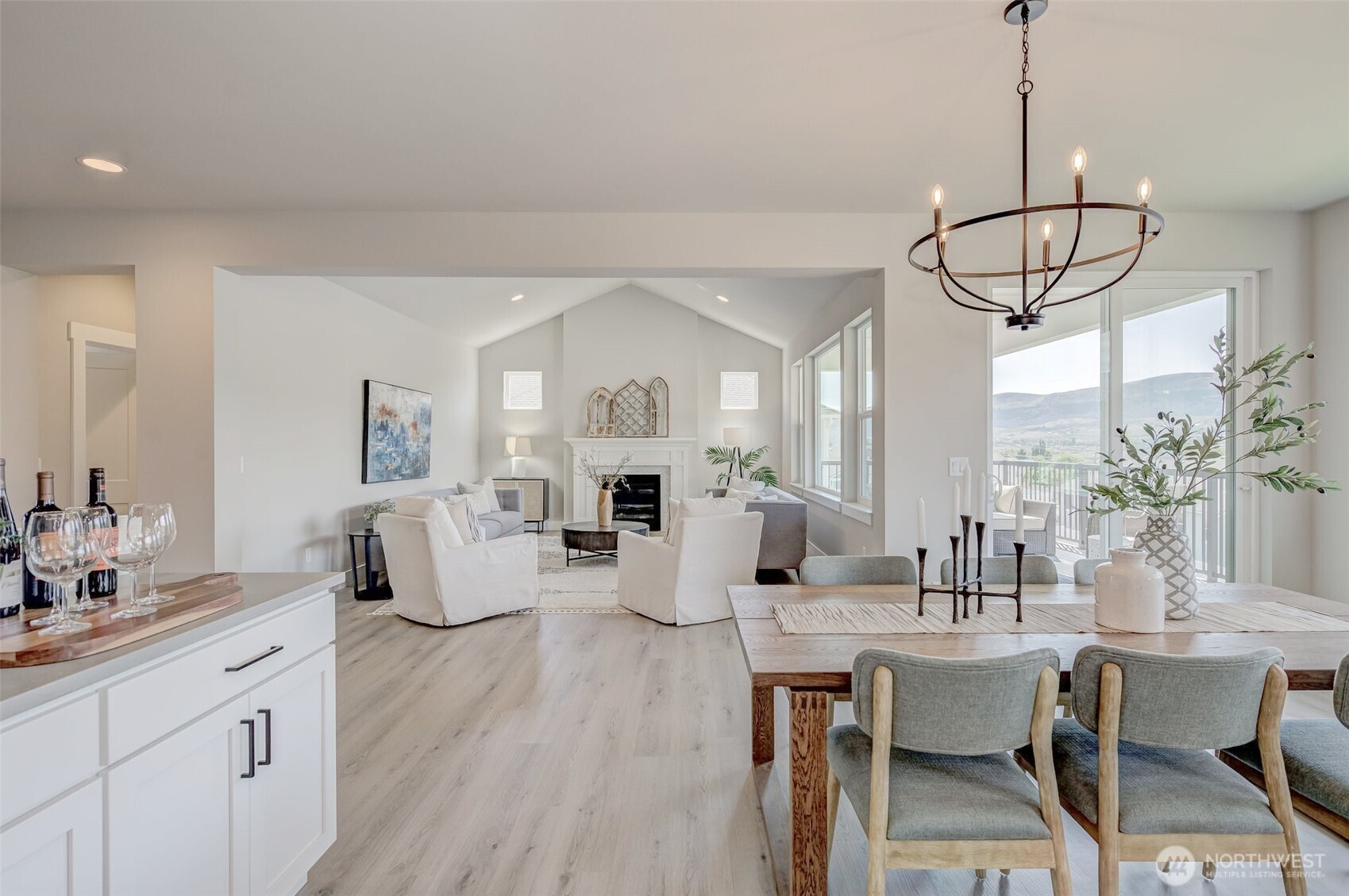 1580 S Kelvin Court , East Wenatchee, WA 98802