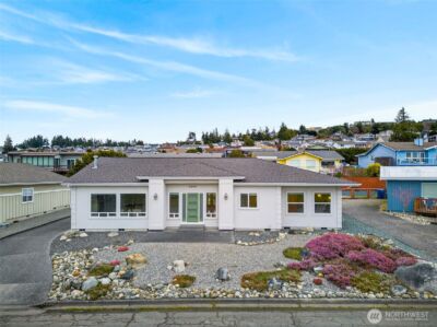 5208 Doon Way , Anacortes, WA 98221-2912
