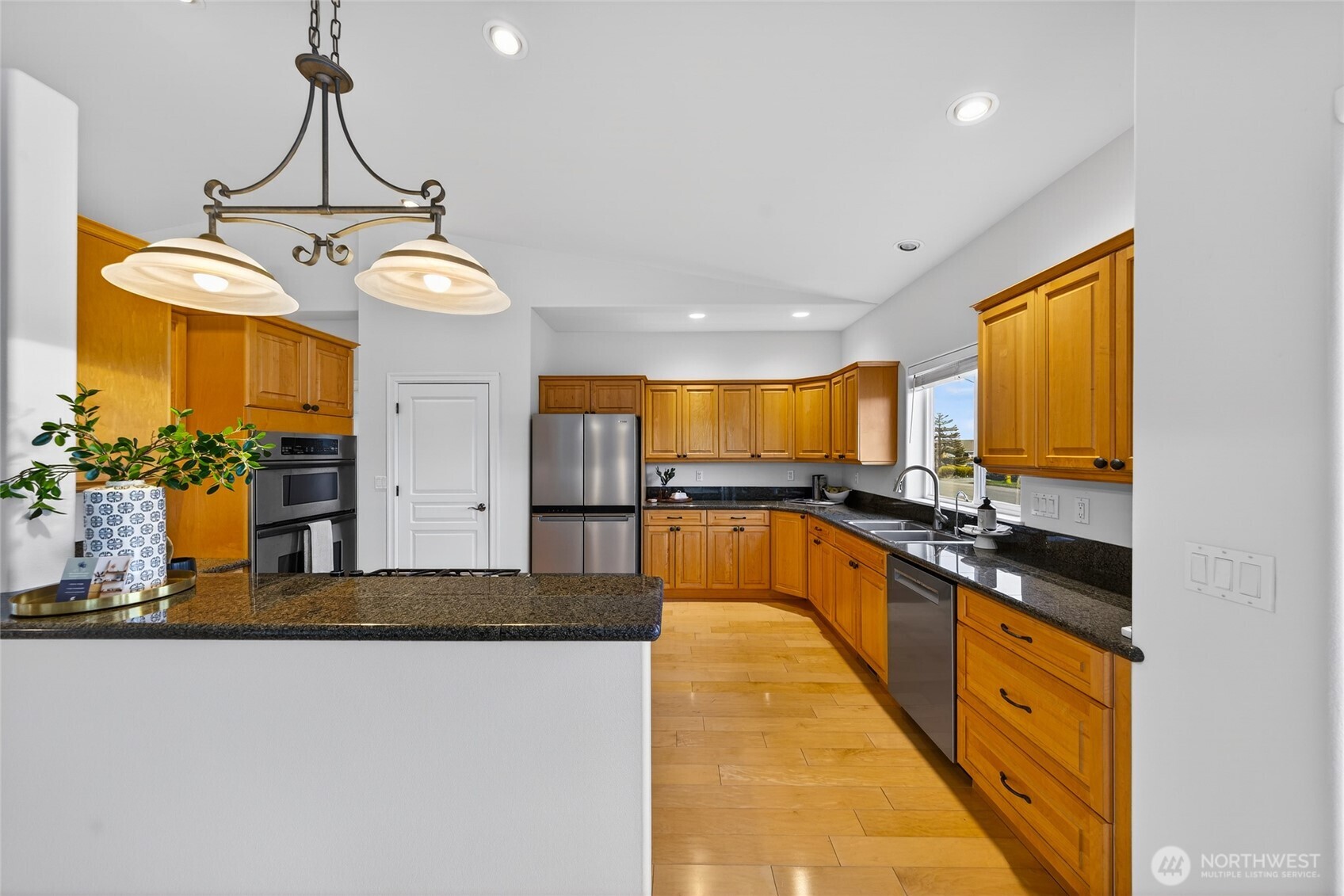 5208 Doon Way , Anacortes, WA 98221-2912