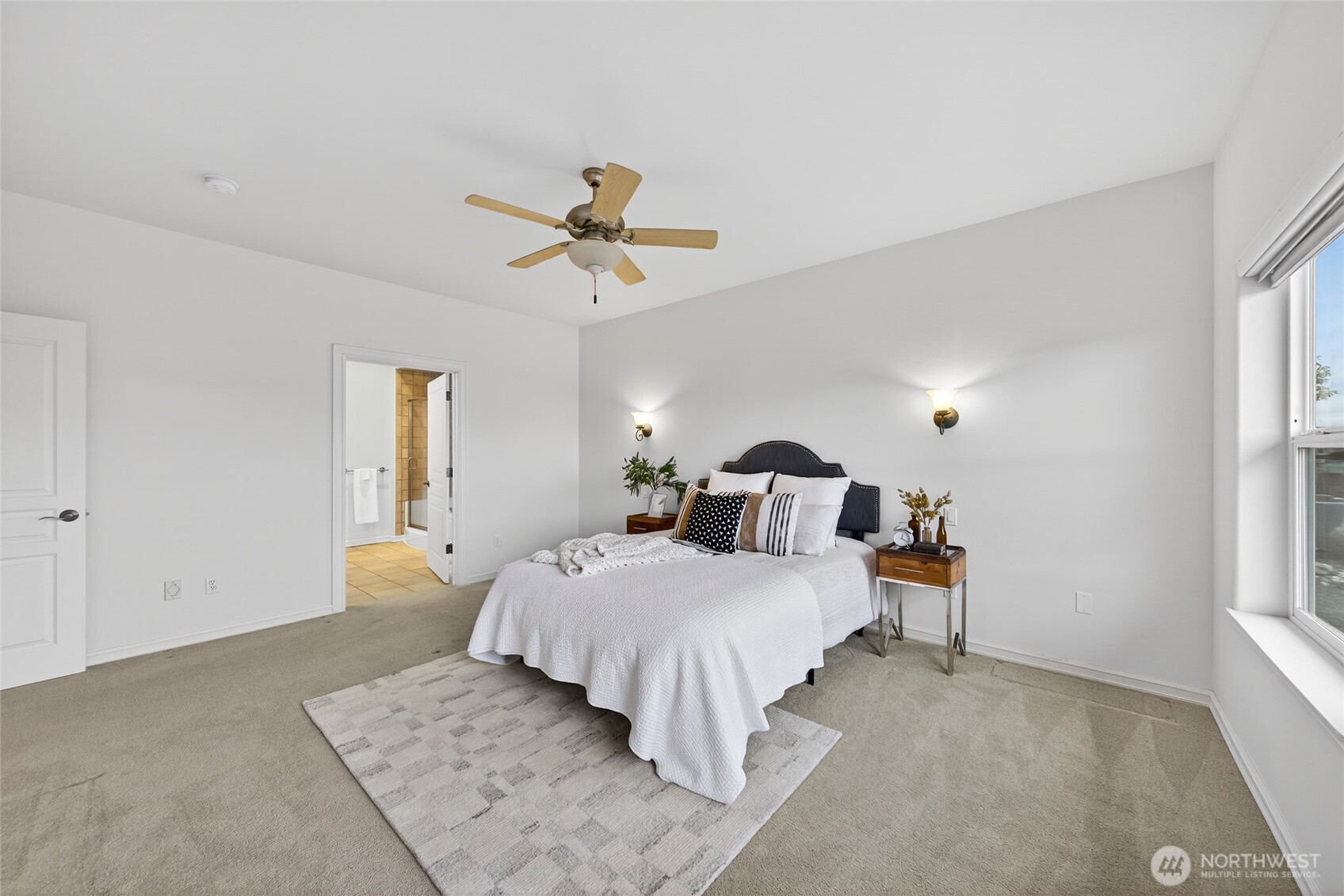 5208 Doon Way , Anacortes, WA 98221-2912