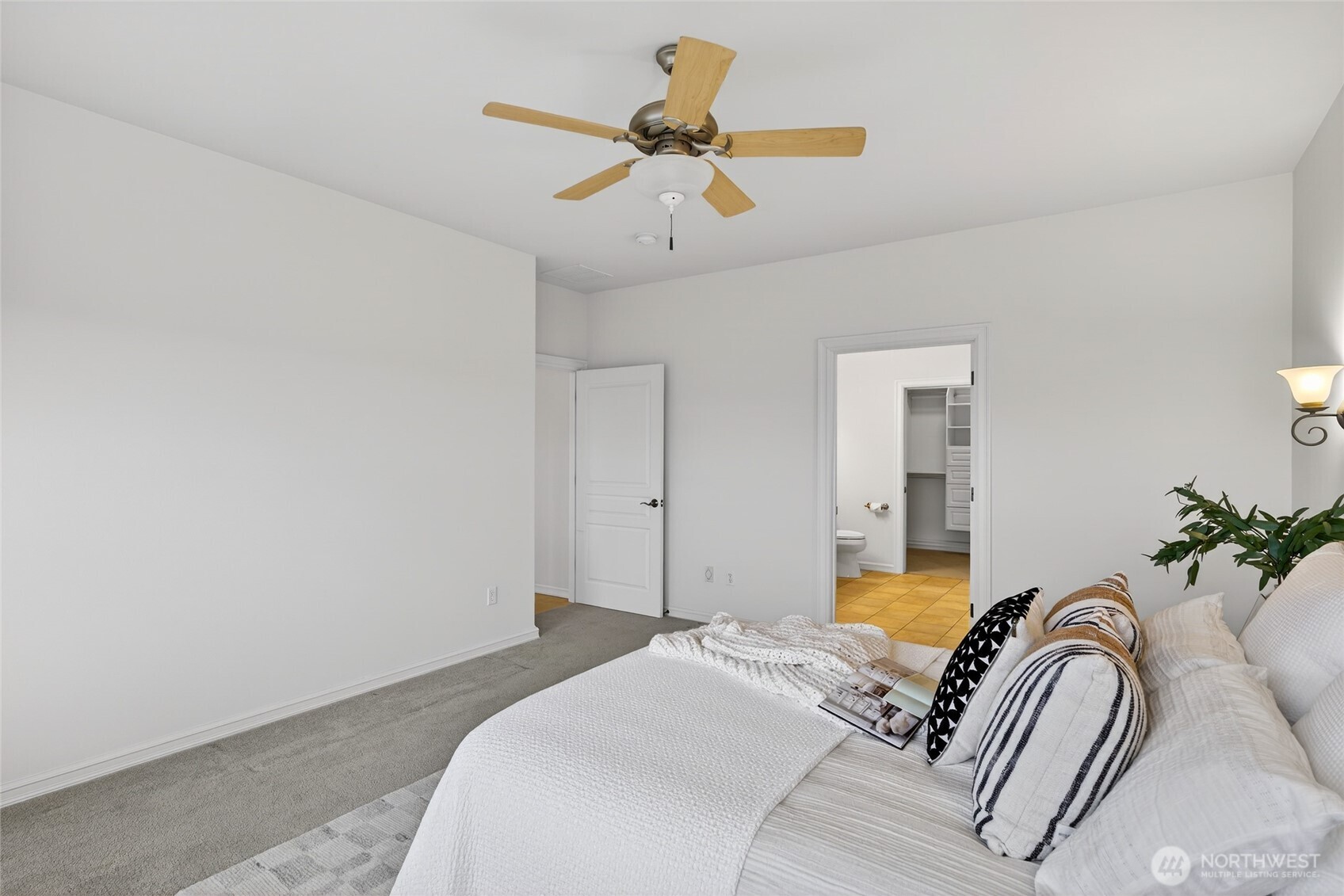 5208 Doon Way , Anacortes, WA 98221-2912