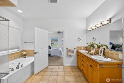 5208 Doon Way , Anacortes, WA 98221-2912 - Photo 26