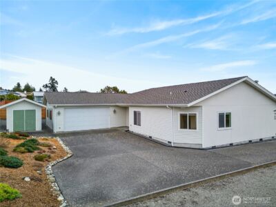 5208 Doon Way , Anacortes, WA 98221-2912 - Photo 37
