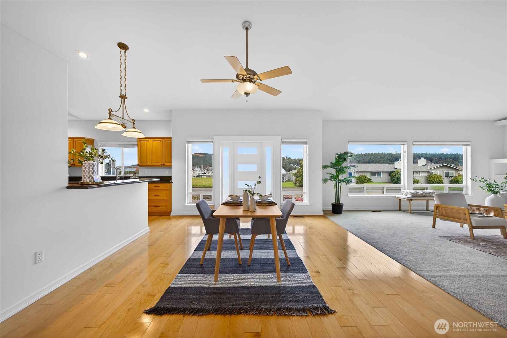 5208 Doon Way , Anacortes, WA 98221-2912