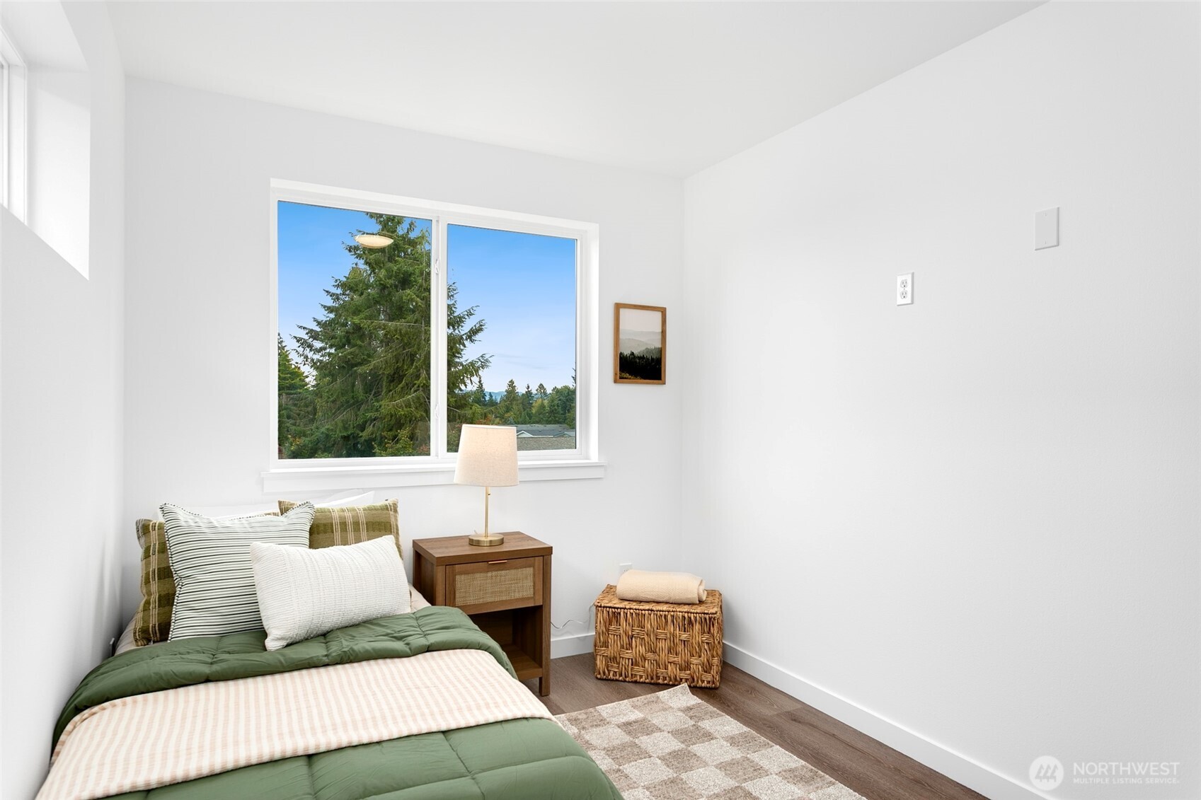 12107 E Gibson Road , Everett, WA 98204