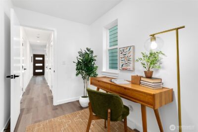 12107 E Gibson Road , Everett, WA 98204 - Photo 3