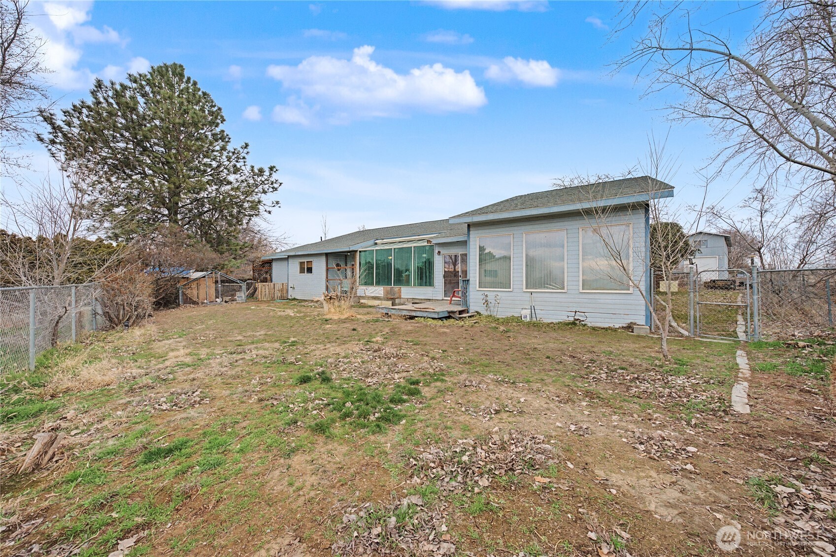 2238 S Crestmont Drive , Moses Lake, WA 98837