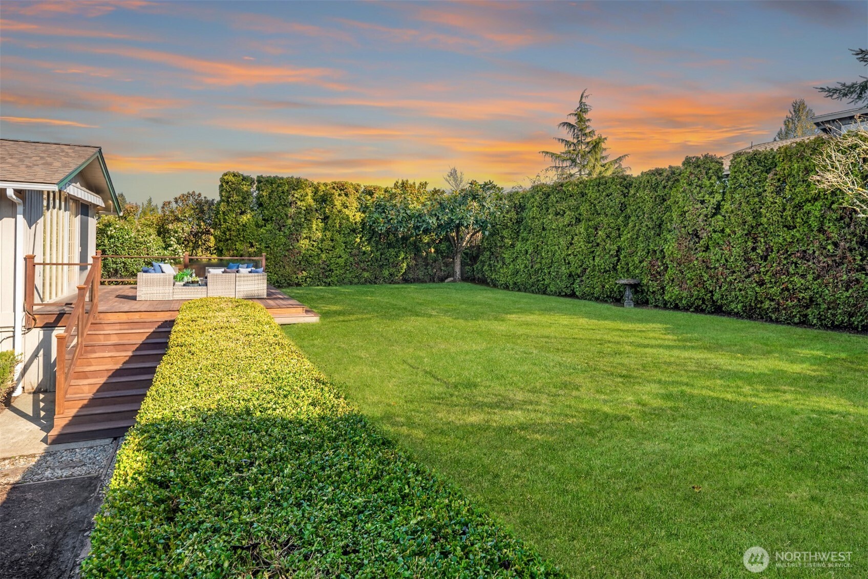 6114 104th Avenue NE, Kirkland, WA 98033