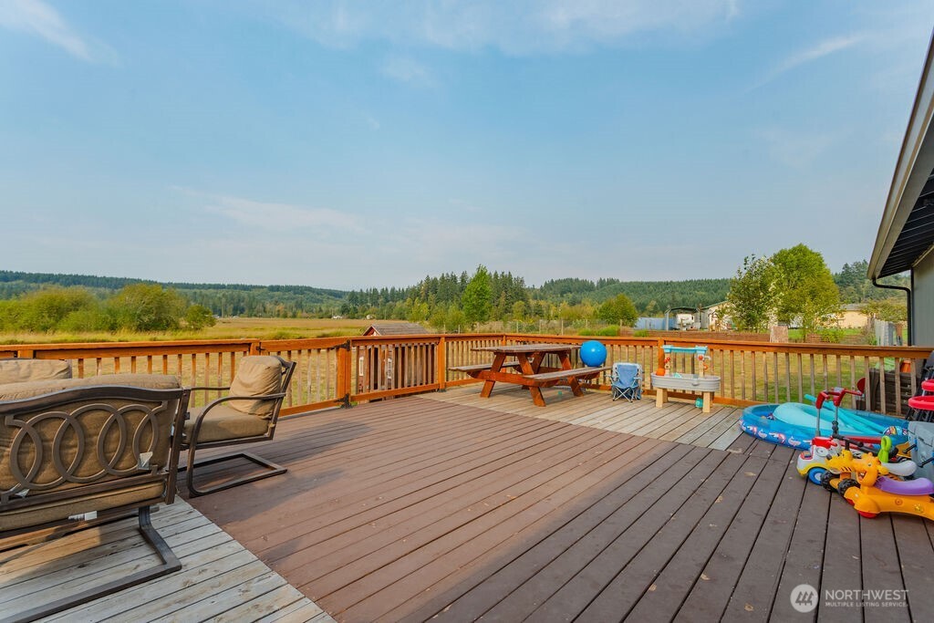 132 Quiet Acres Drive , Onalaska, WA 98570