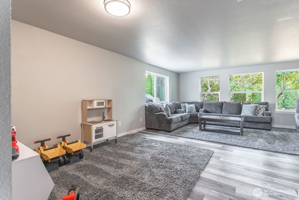 132 Quiet Acres Drive , Onalaska, WA 98570