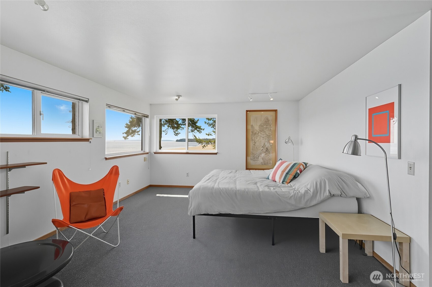 376 Schwartz Road , Nordland, WA 98358