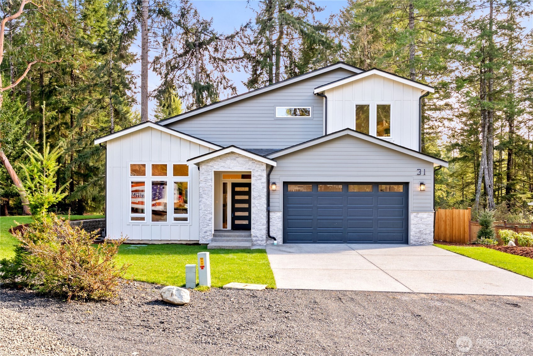 31 E Rhododendron Court , Union, WA 98592