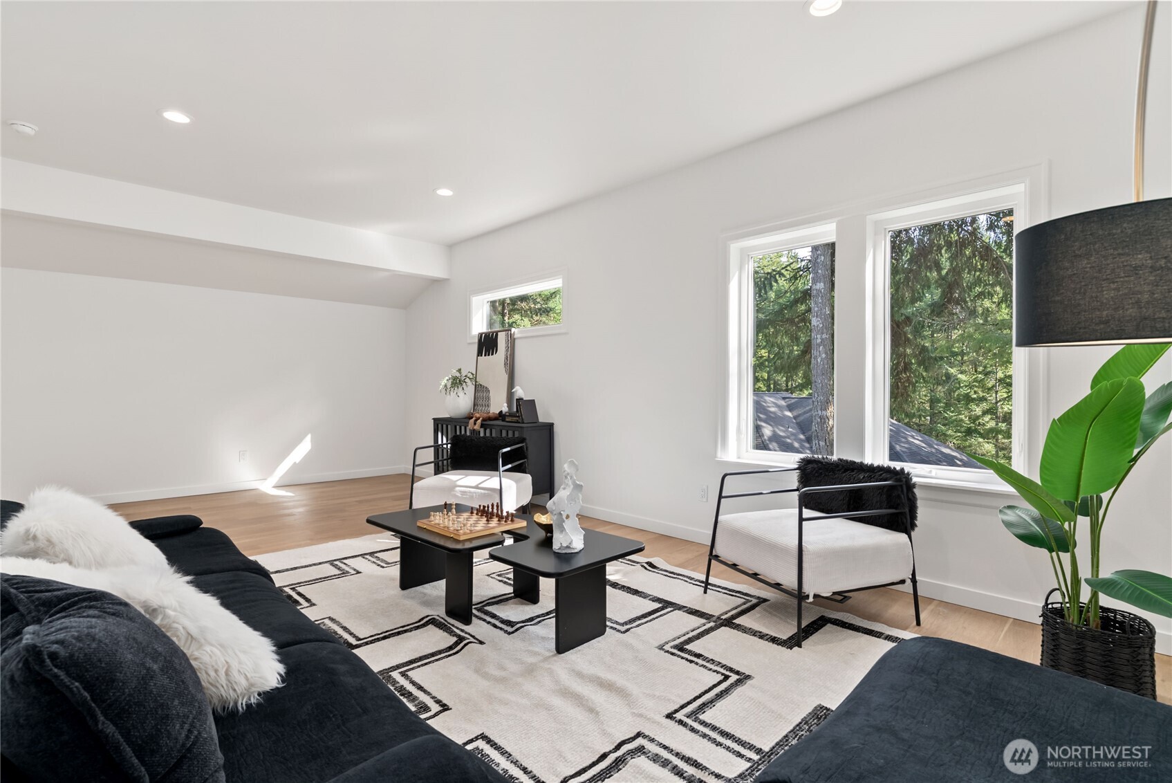 31 E Rhododendron Court , Union, WA 98592