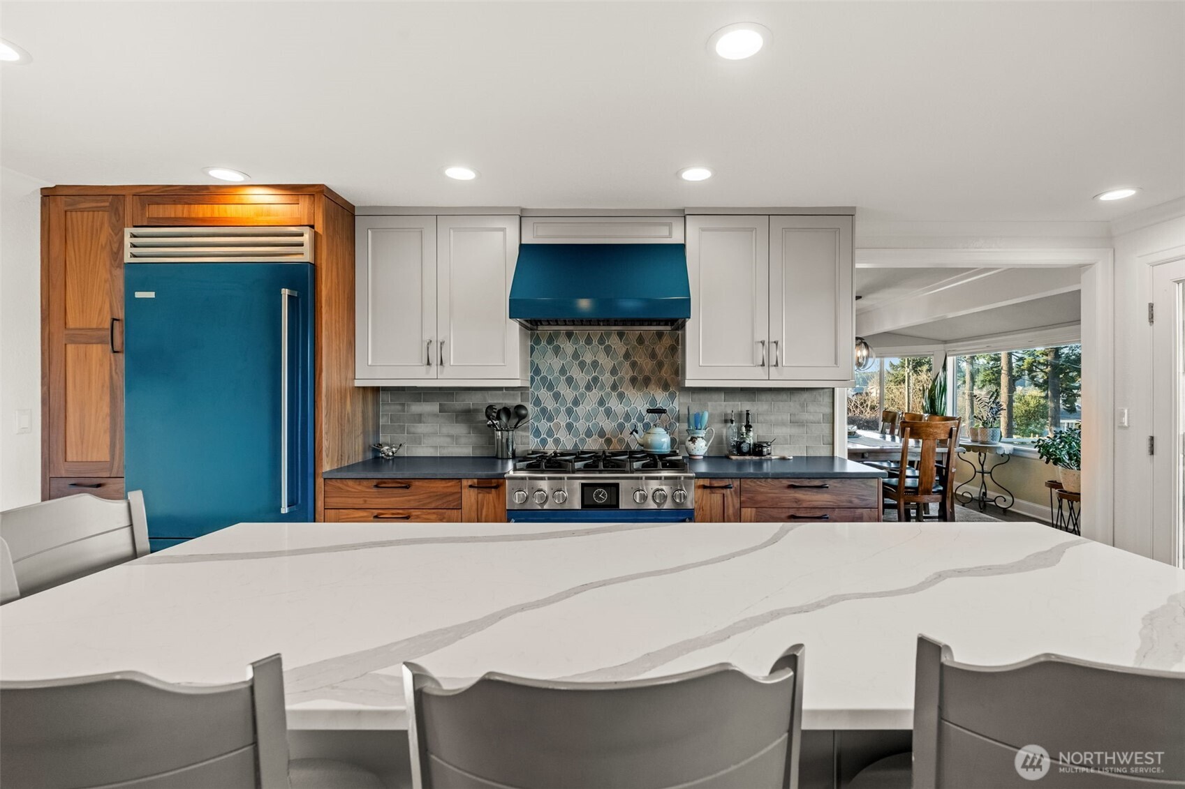 284 Bella Bella Drive , Fox Island, WA 98333