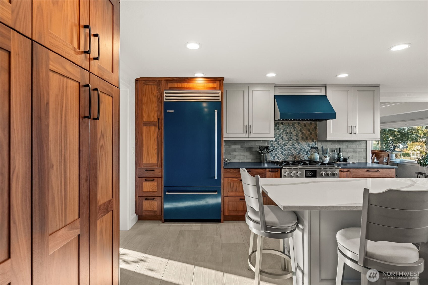 284 Bella Bella Drive , Fox Island, WA 98333