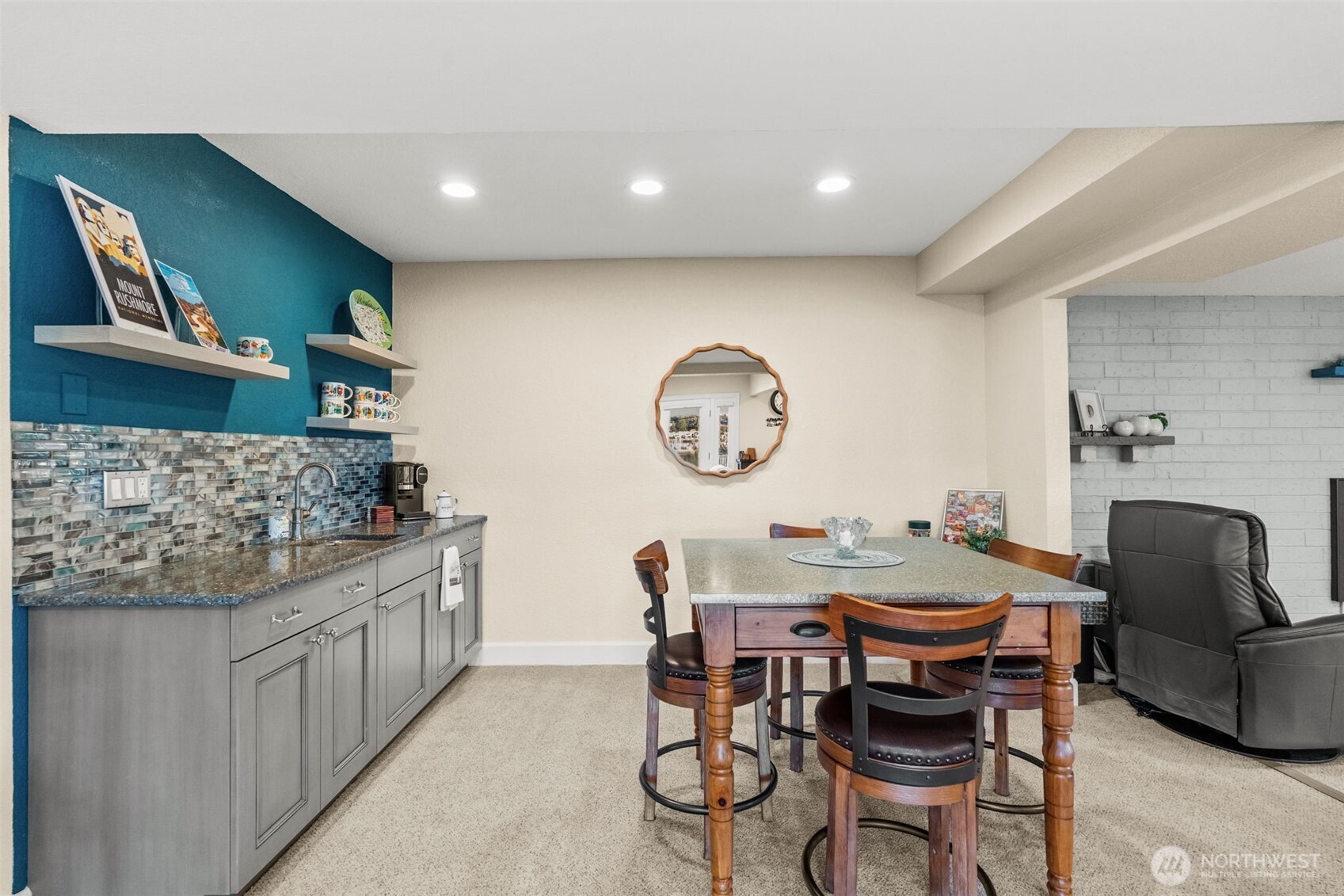 284 Bella Bella Drive , Fox Island, WA 98333