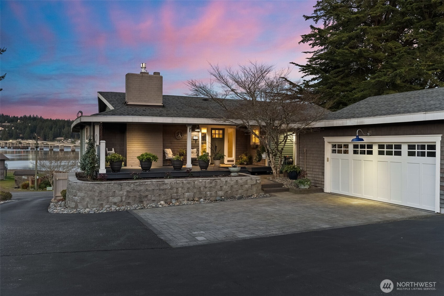 284 Bella Bella Drive , Fox Island, WA 98333