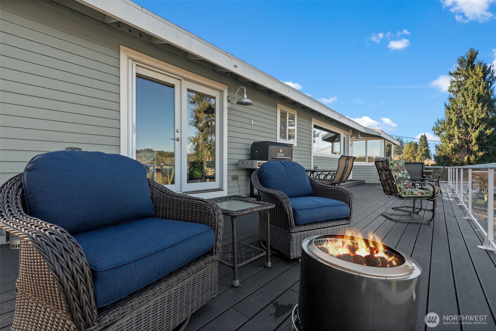 284 Bella Bella Drive , Fox Island, WA 98333