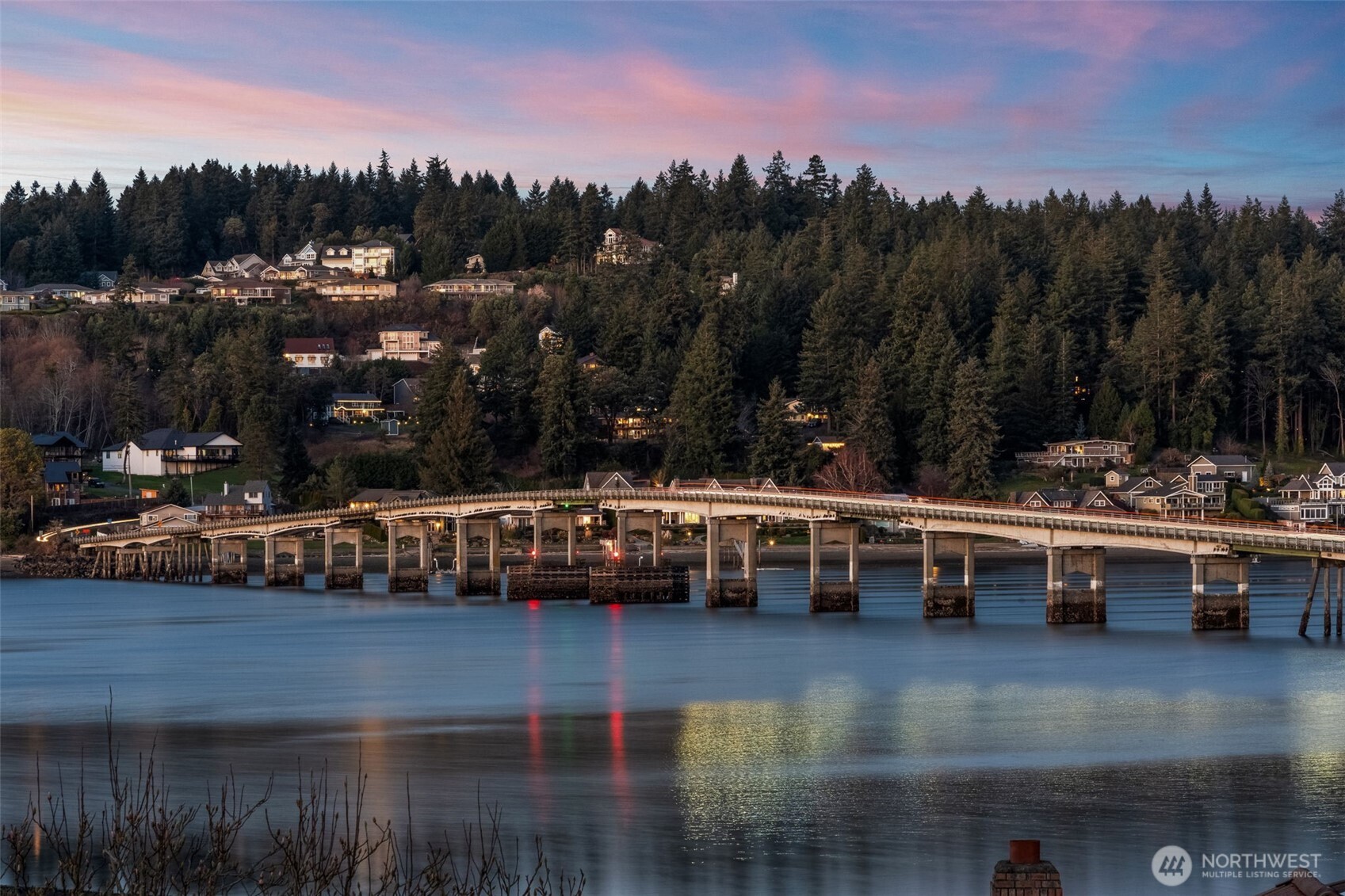 284 Bella Bella Drive , Fox Island, WA 98333