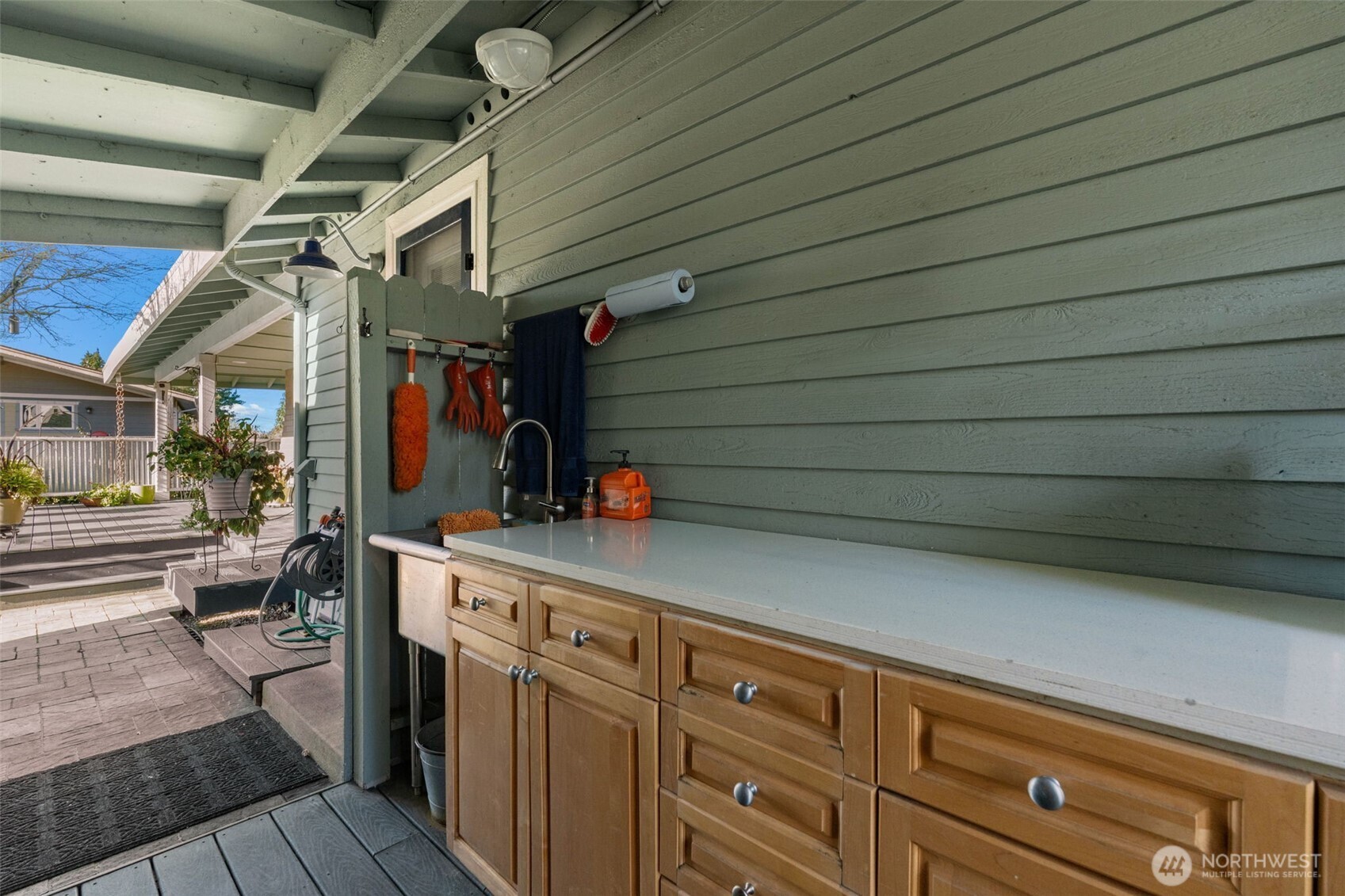 284 Bella Bella Drive , Fox Island, WA 98333