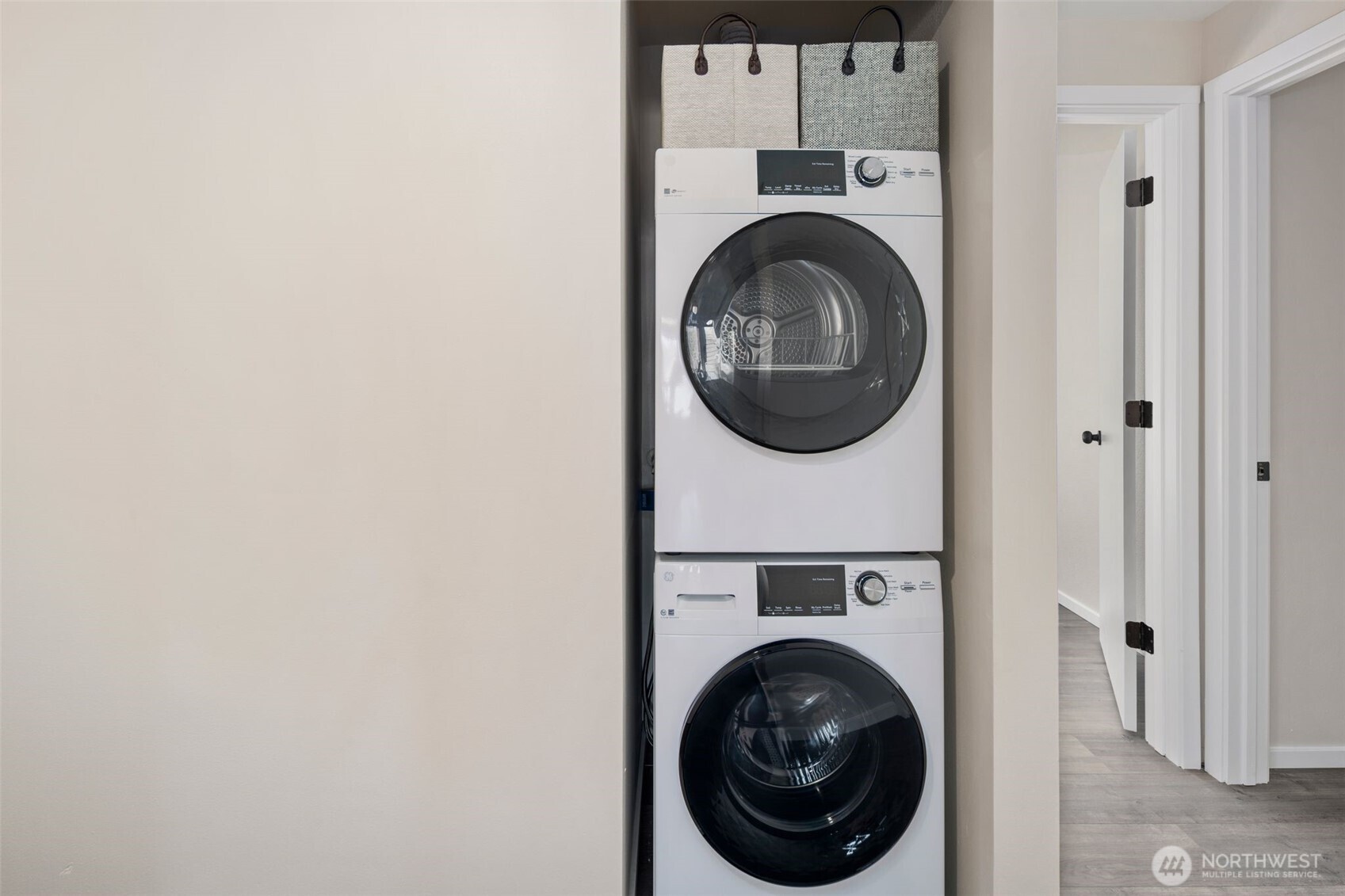 11104 NE 68th Street #A103, Kirkland, WA 98033