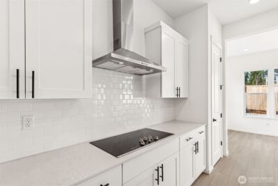 308 N 55th Street #34, Mount Vernon, WA 98273 - Photo 6