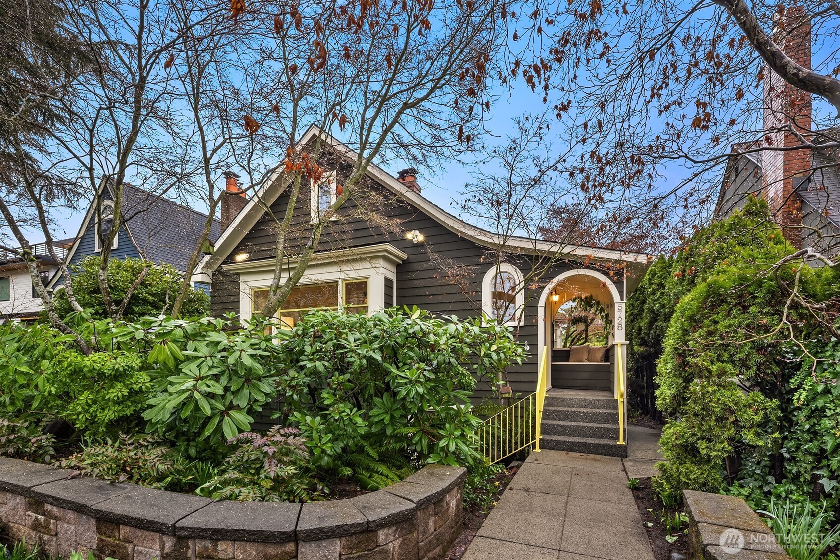 5728 34th Avenue NE, Seattle, WA 98105
