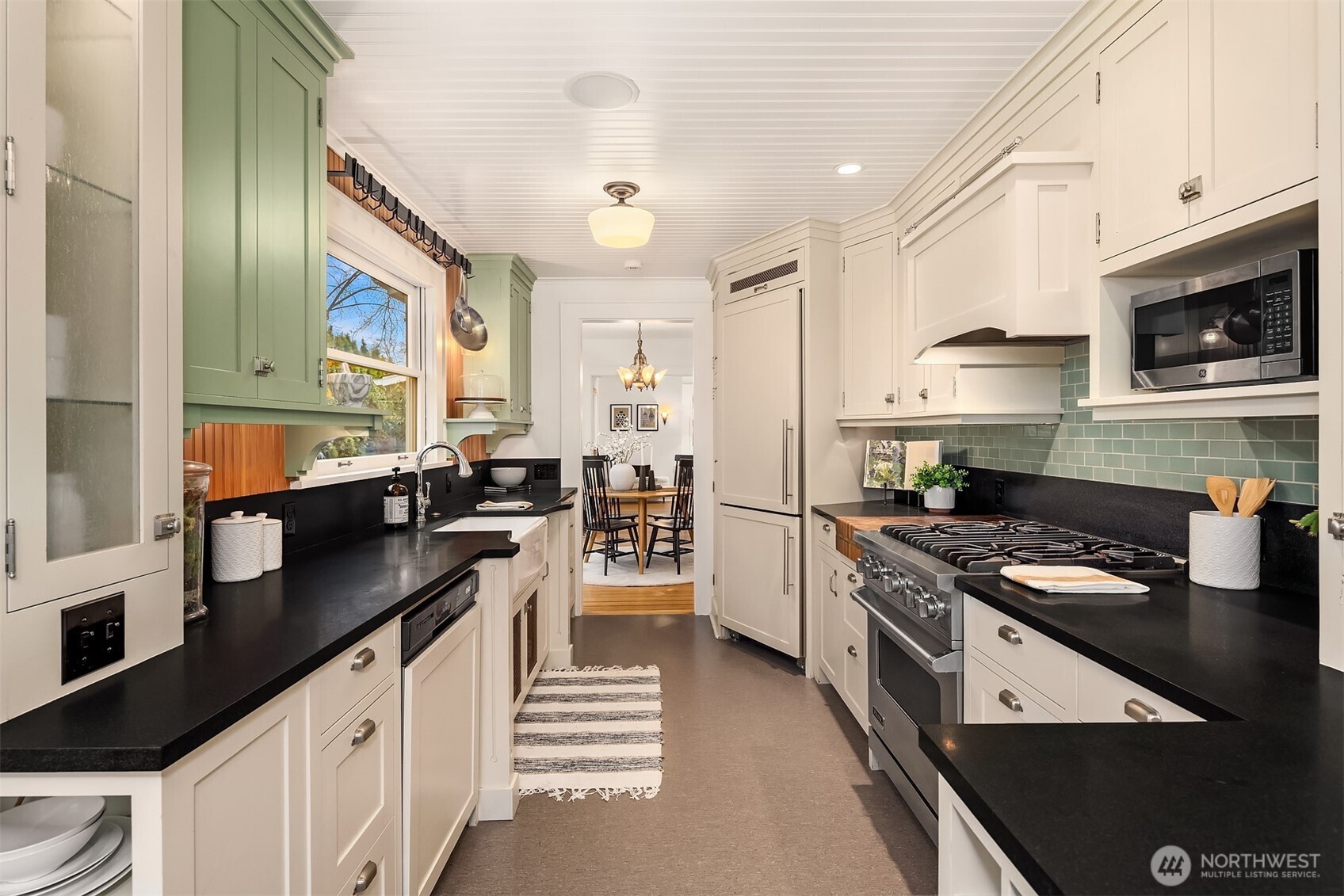 5728 34th Avenue NE, Seattle, WA 98105