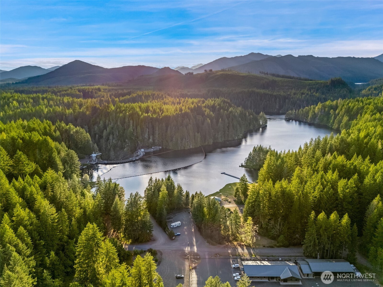 451 N Standstill Drive S, Hoodsport, WA 98548