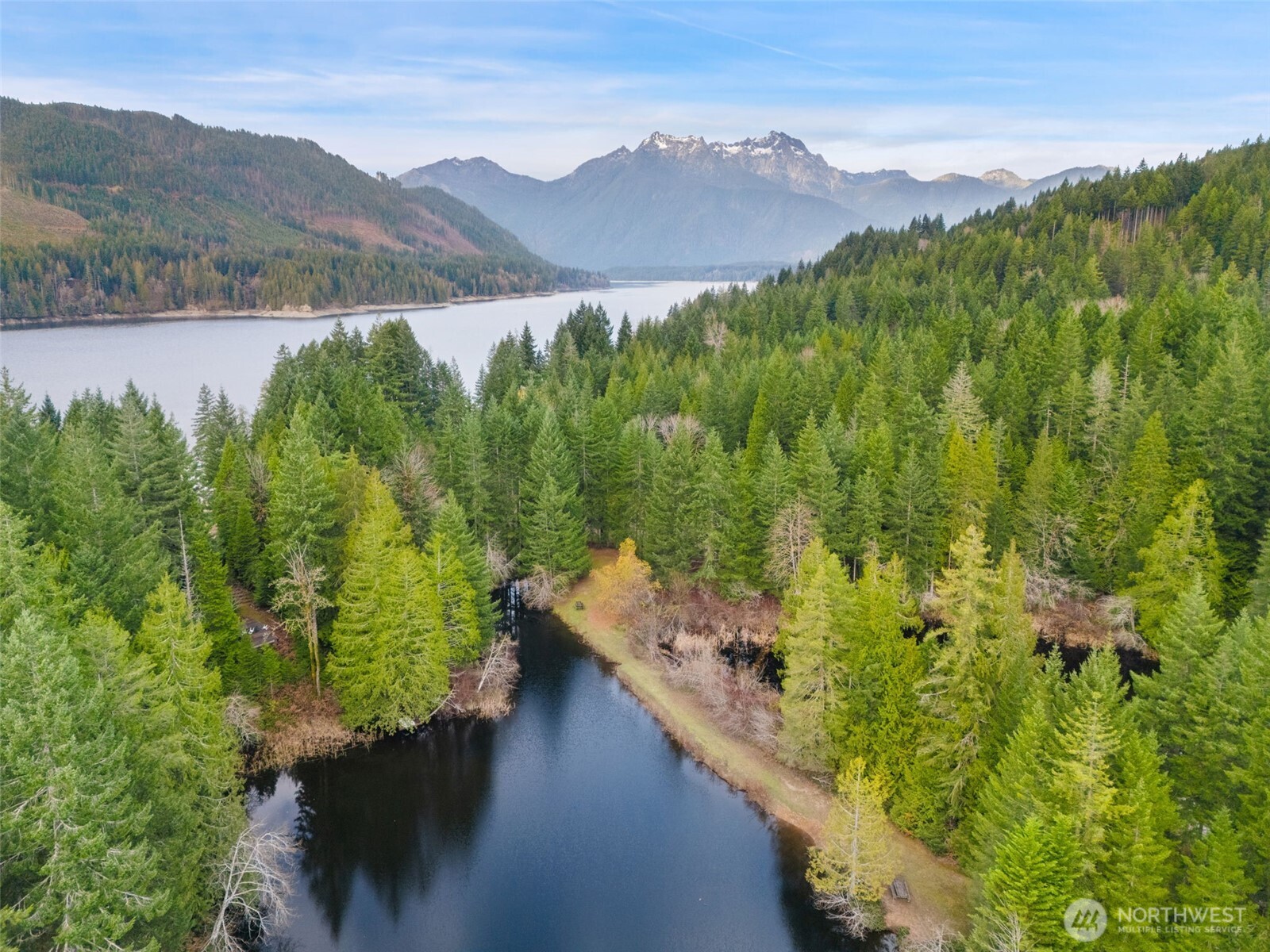 451 N Standstill Drive S, Hoodsport, WA 98548