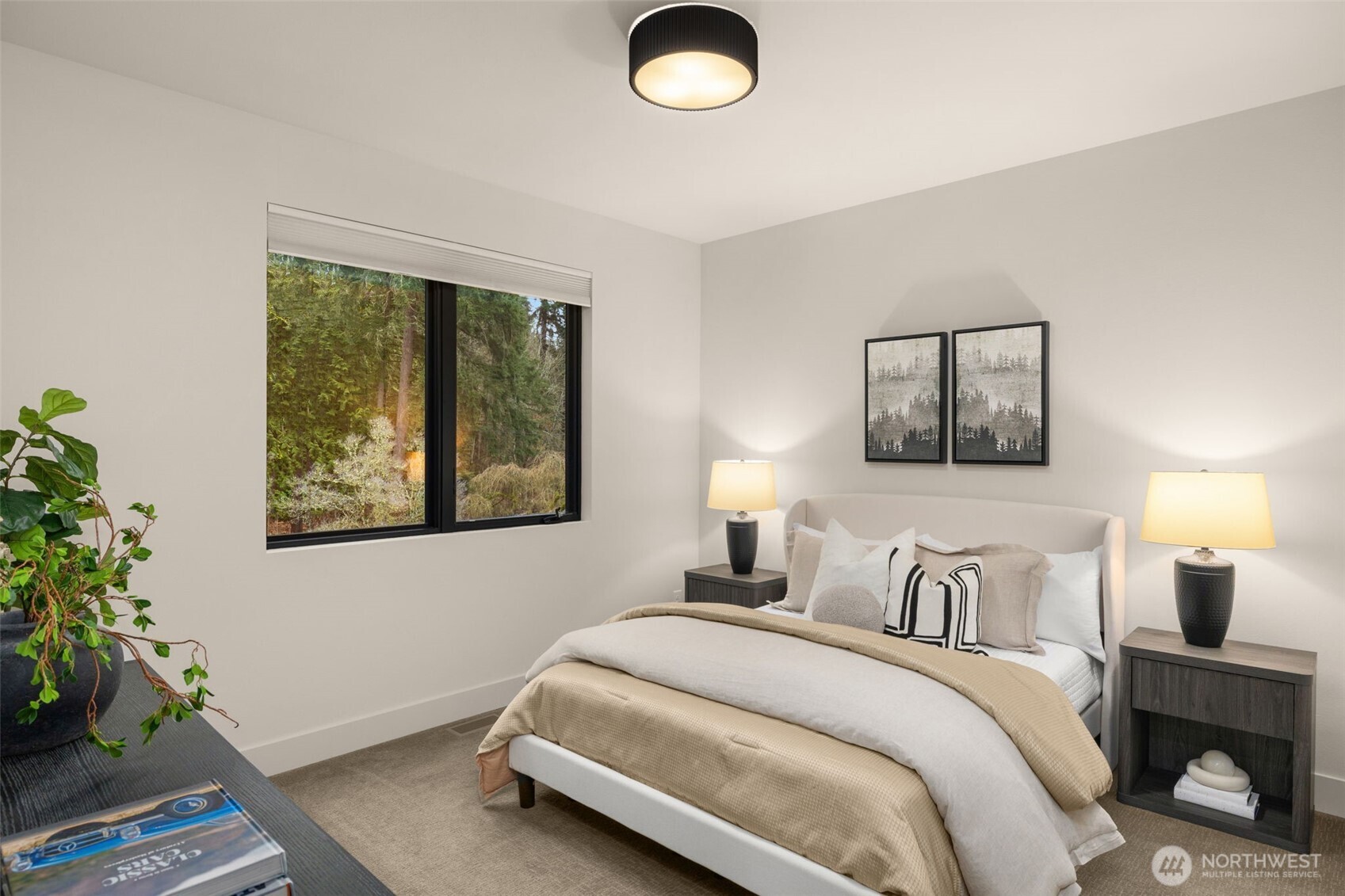 1215 96th Avenue SE, Bellevue, WA 98004