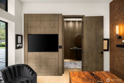 1215 96th Avenue SE, Bellevue, WA 98004 - Photo 7