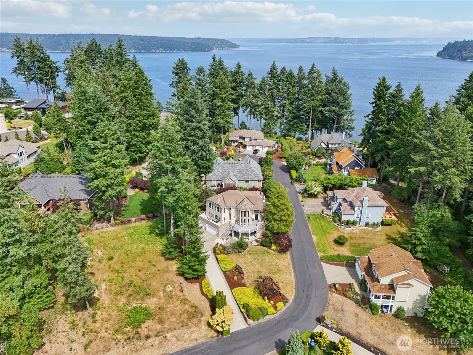 2505 81st Street NW, Gig Harbor, WA 98332