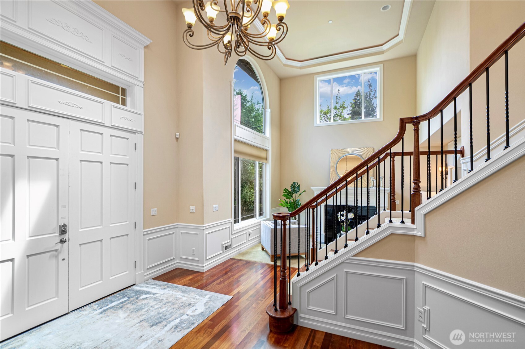 15025 SE 43rd Street , Bellevue, WA 98006