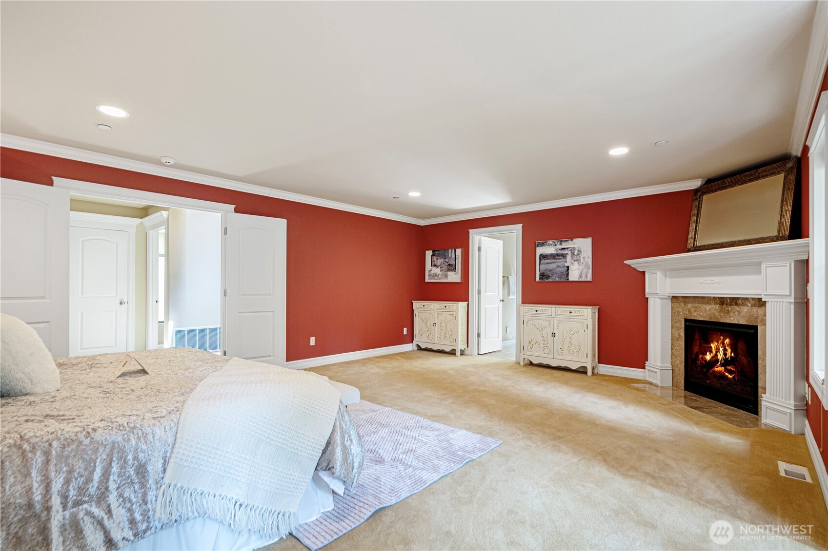 15025 SE 43rd Street , Bellevue, WA 98006