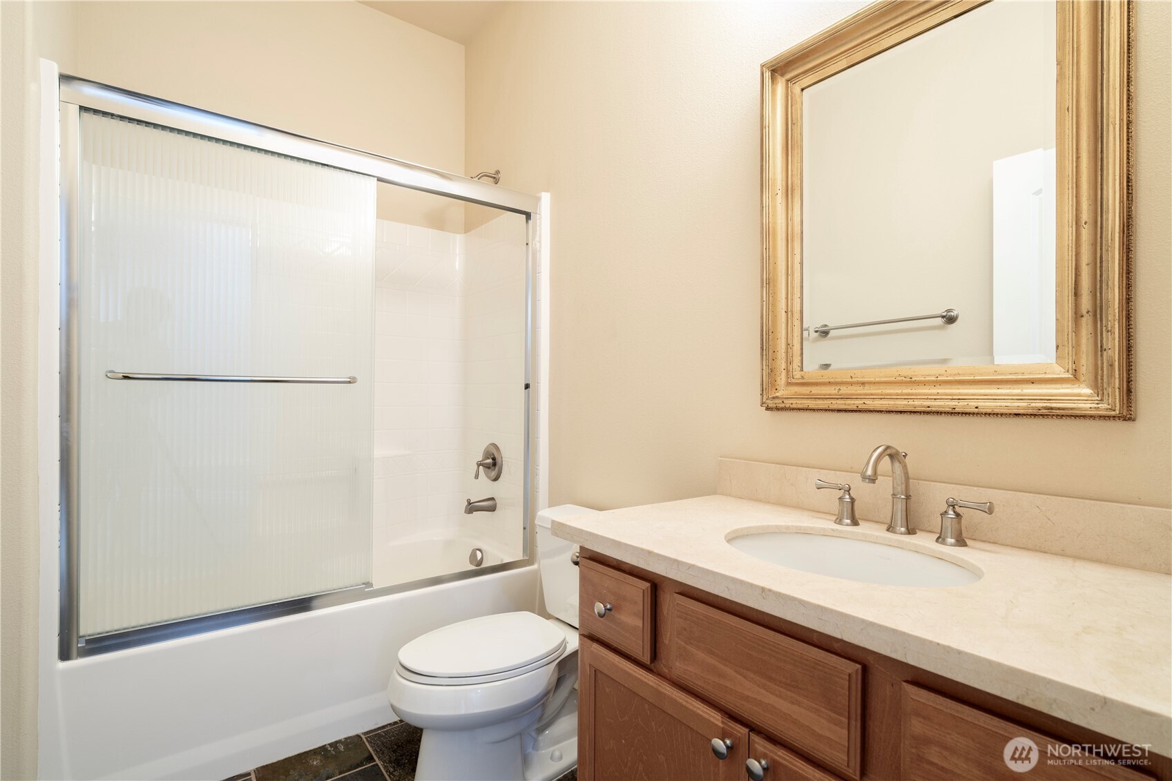 15025 SE 43rd Street , Bellevue, WA 98006