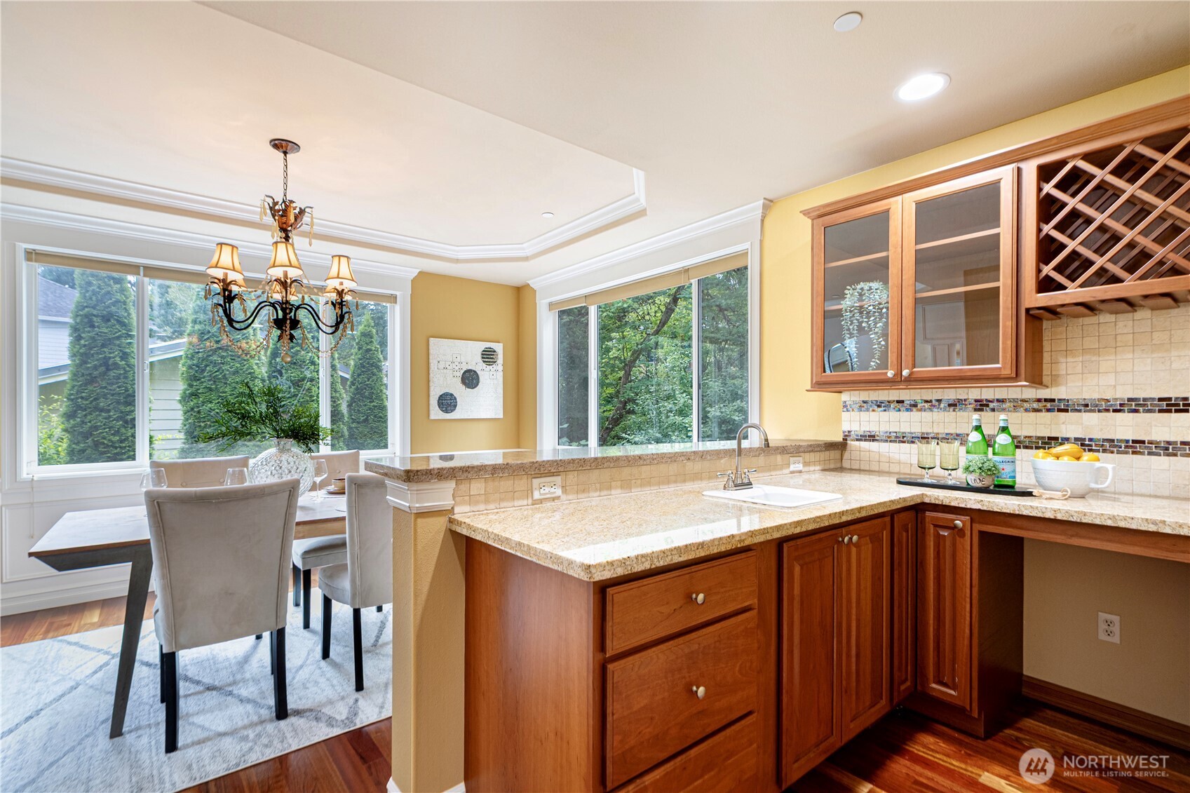 15025 SE 43rd Street , Bellevue, WA 98006