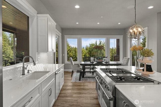 29208 327th Way SE, Ravensdale, WA 98051-8963