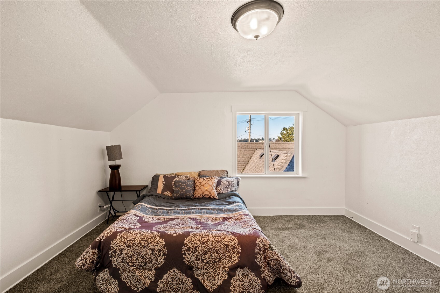 604 academy Street , Kelso, WA 98626-4319