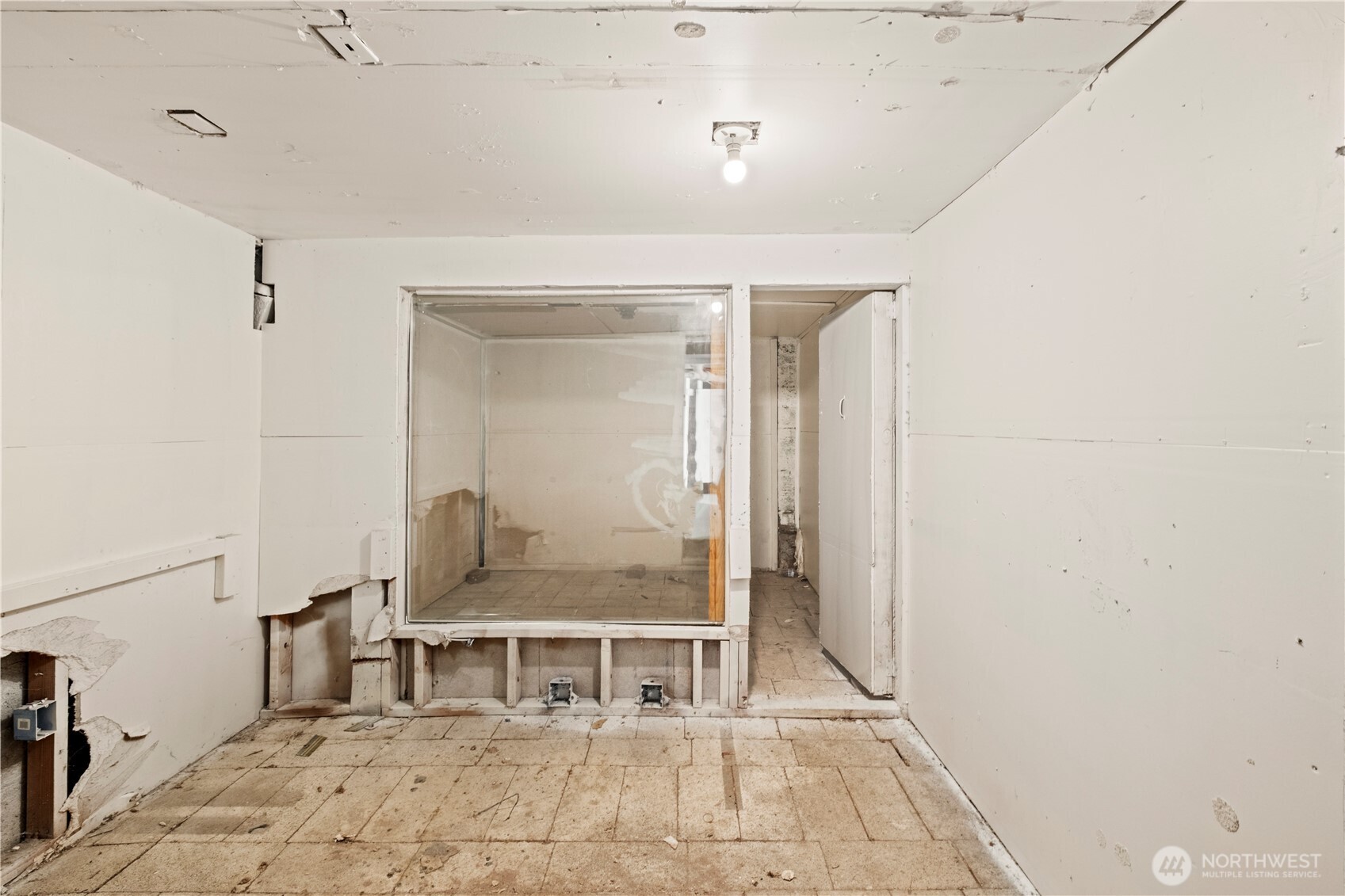 604 academy Street , Kelso, WA 98626-4319