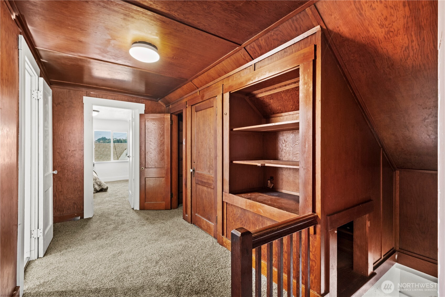 604 academy Street , Kelso, WA 98626-4319