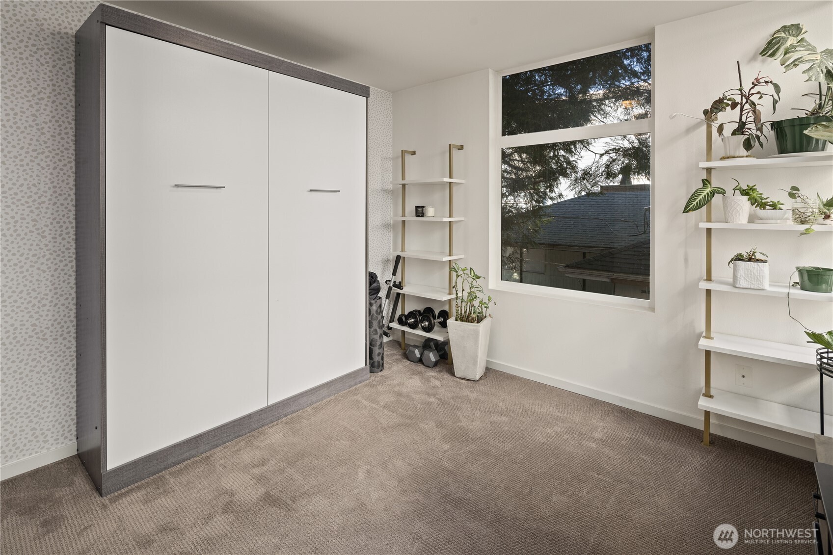 9242 A 17th Avenue SW, Seattle, WA 98106