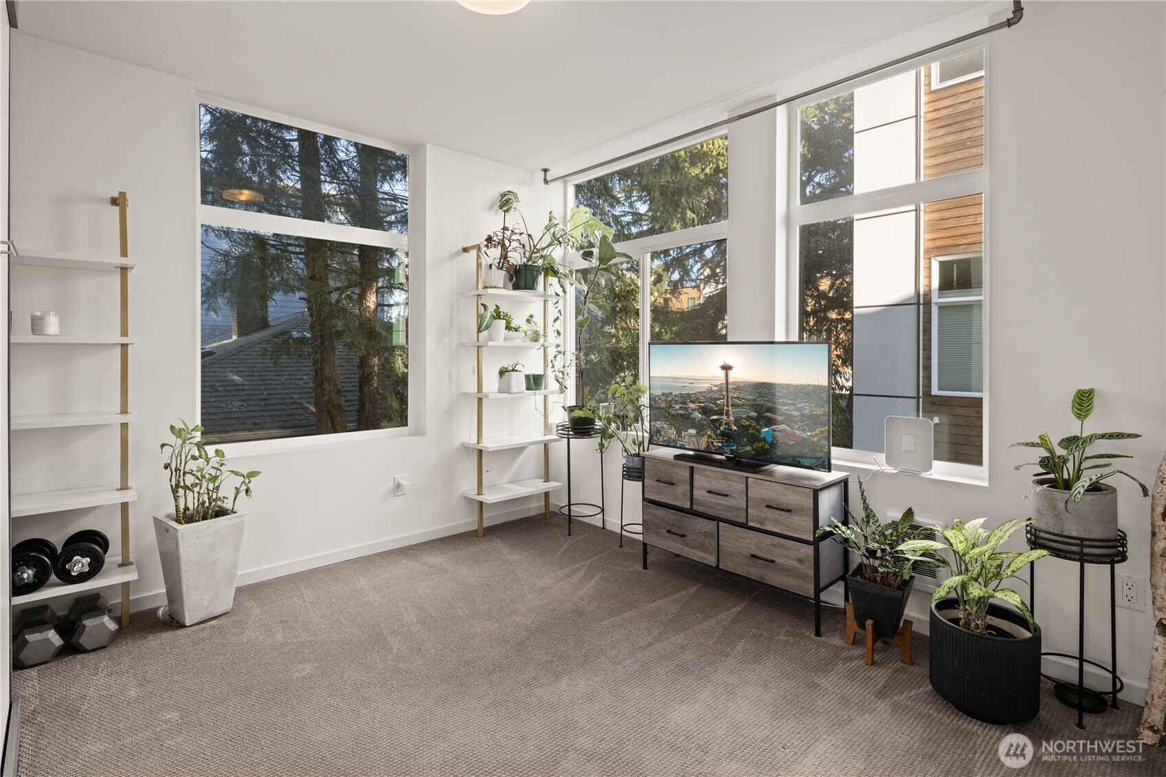 9242 A 17th Avenue SW, Seattle, WA 98106