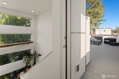 9242 A 17th Avenue SW, Seattle, WA 98106 - Photo 31