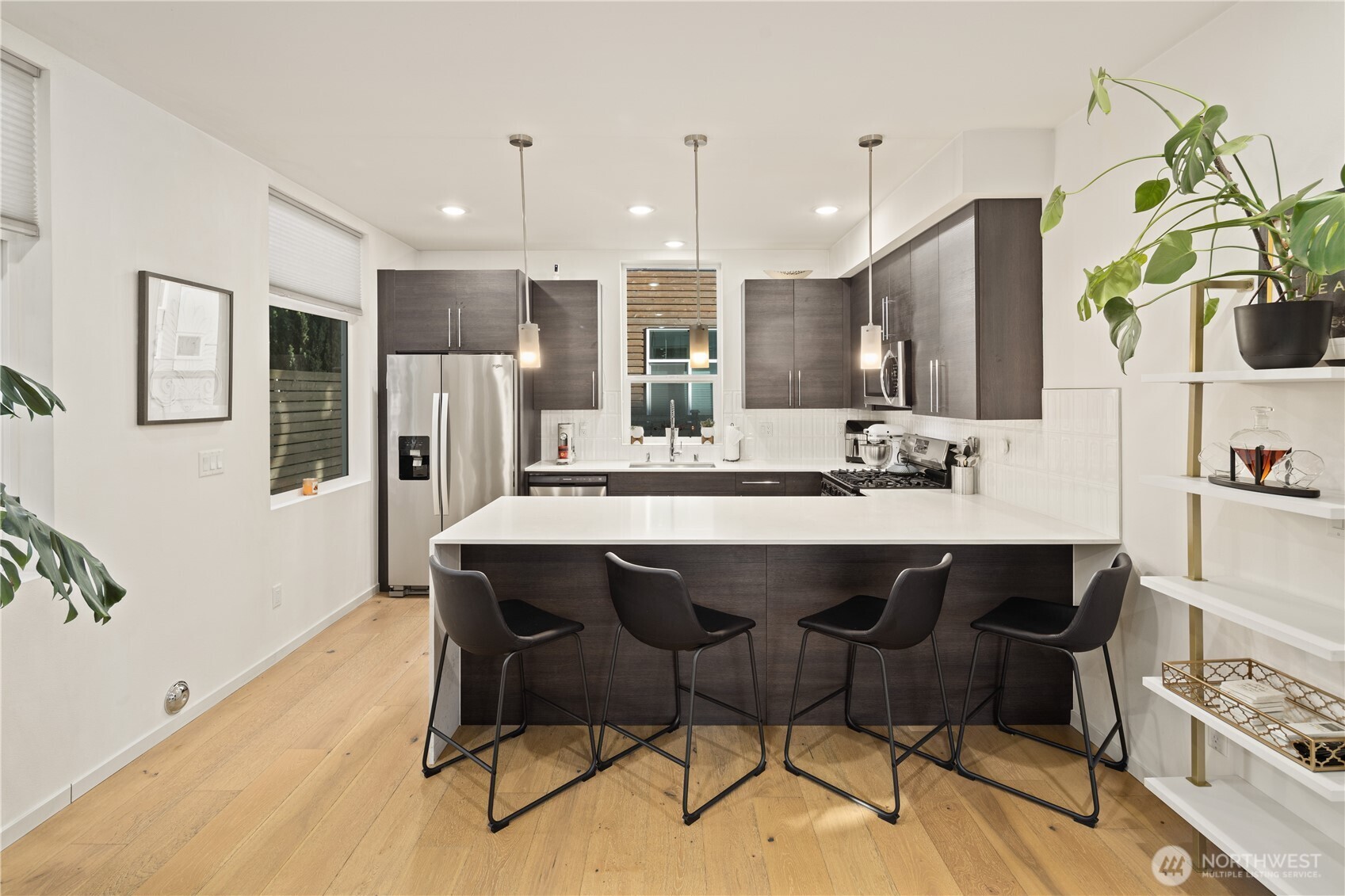 9242 A 17th Avenue SW, Seattle, WA 98106