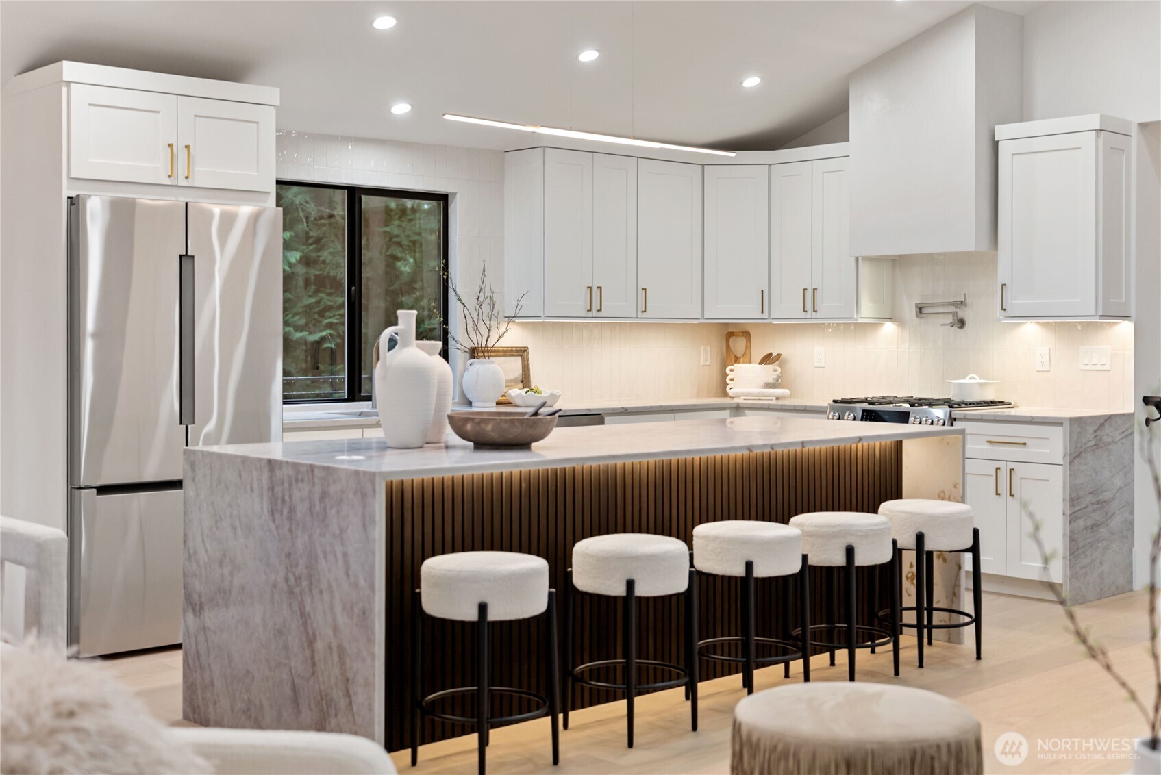 22911 57th Avenue SE, Woodinville, WA 98072