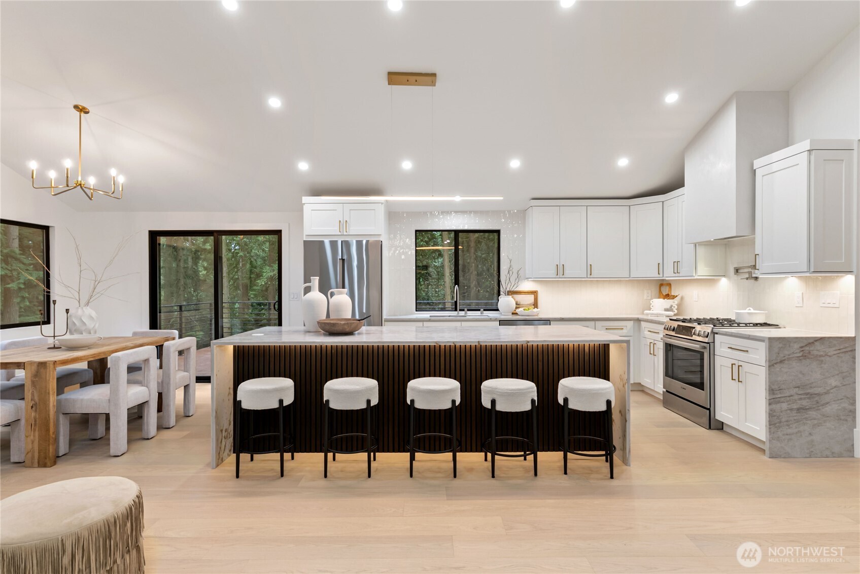 22911 57th Avenue SE, Woodinville, WA 98072