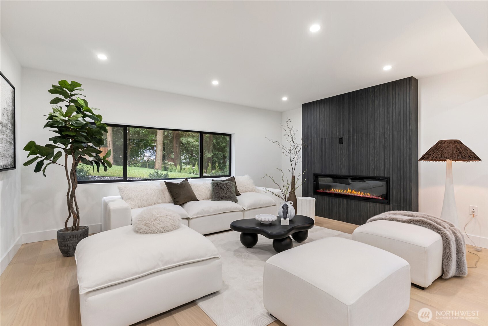 22911 57th Avenue SE, Woodinville, WA 98072