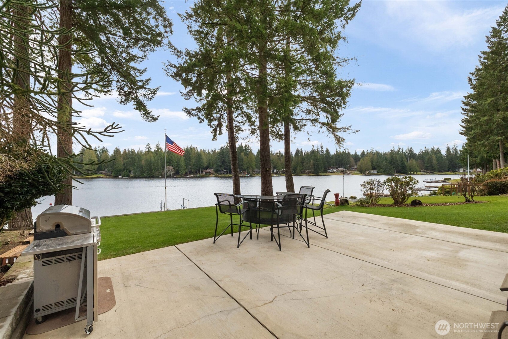 2241 E Timberlake Drive W, Shelton, WA 98584-7931