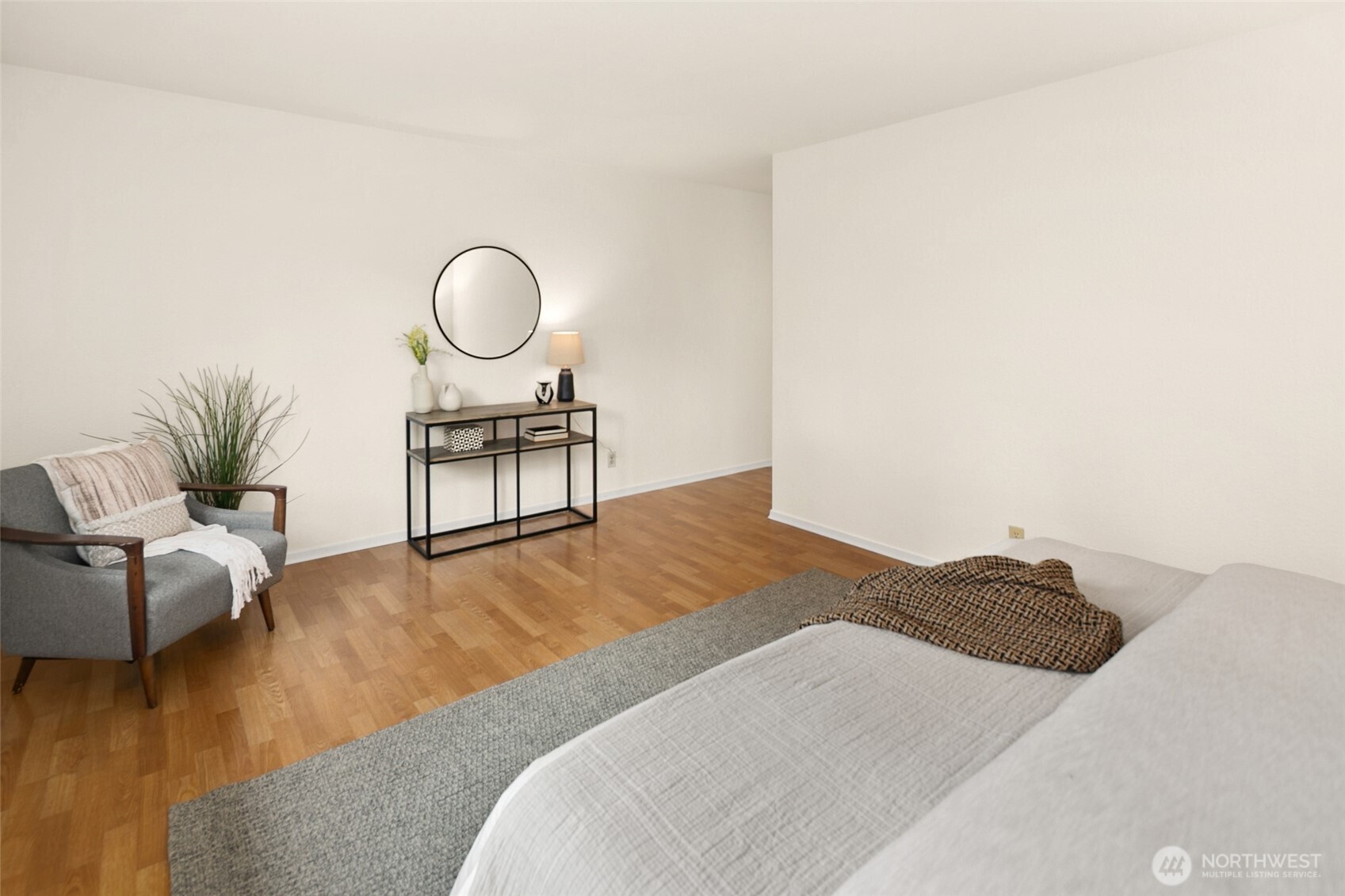 11917 Stendall Place N, Seattle, WA 98133